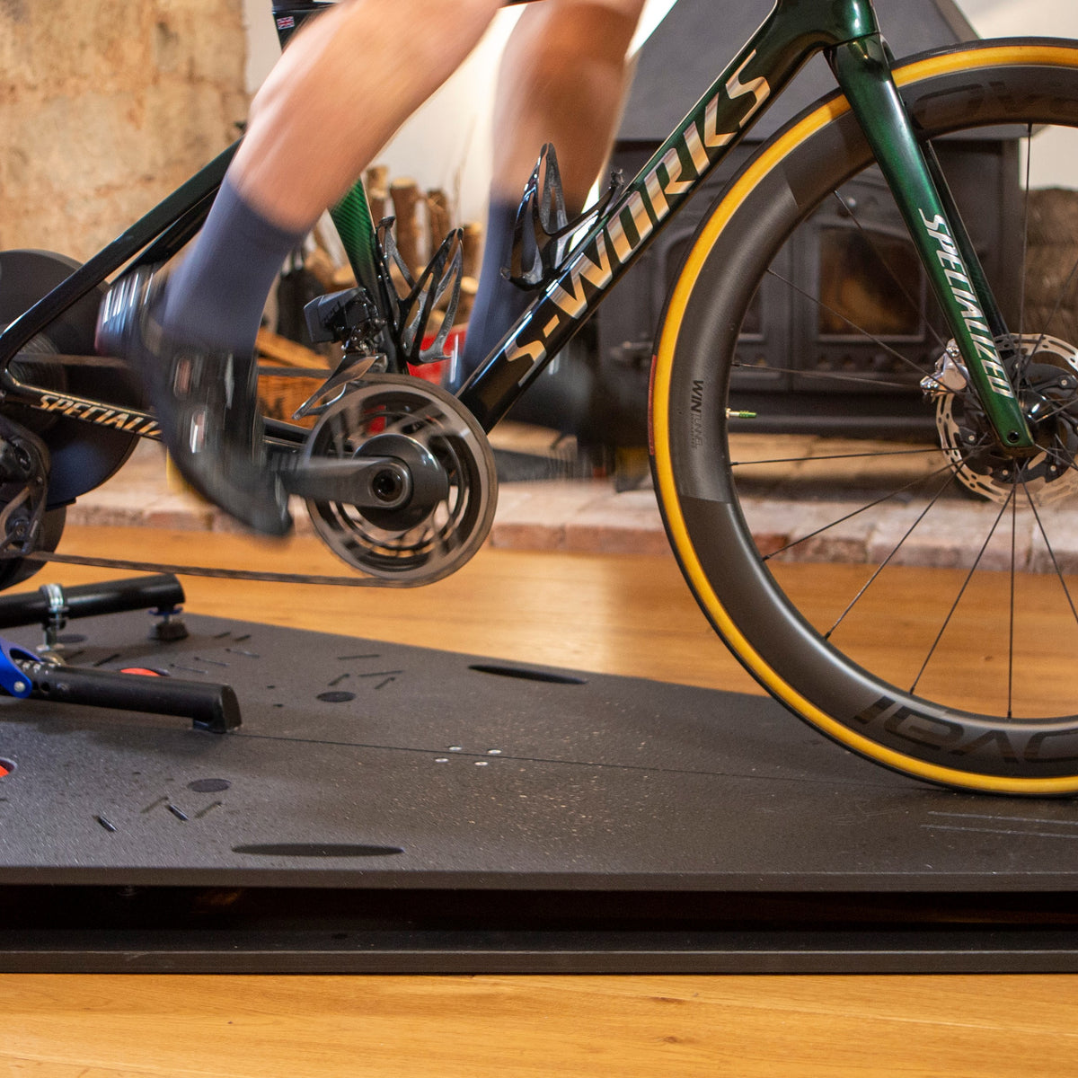 4 Stück Indoor Cycling Snap Rocker Feet Adapter mit 8 Stück Tennisbällen, tragbare Wippplatte Fahrradtrainer für Wahoo Kickr Core, Smart Bike Trainer & Zubehör für Wahoo Kickr Core Workout-Ausrüstung 4 Stück Indoor Cycling Snap Rocker Feet Adapter mit 8 Stück Tennisbällen, tragbare Wippplatte Fahrradtrainer für Wahoo Kickr Core, Smart Bike Trainer & Zubehör für Wahoo Kickr Core Workout-Ausrüstung
